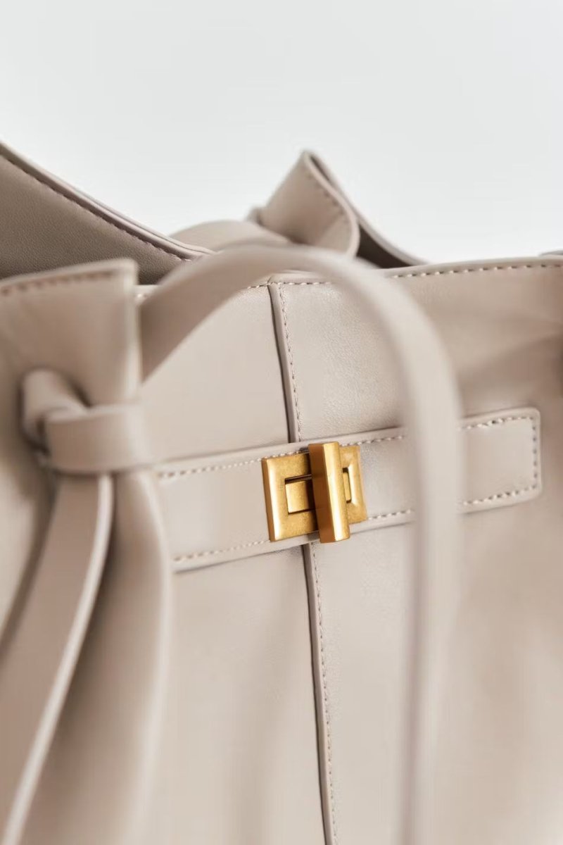Long strap pu bag - Beige - Plug Addict