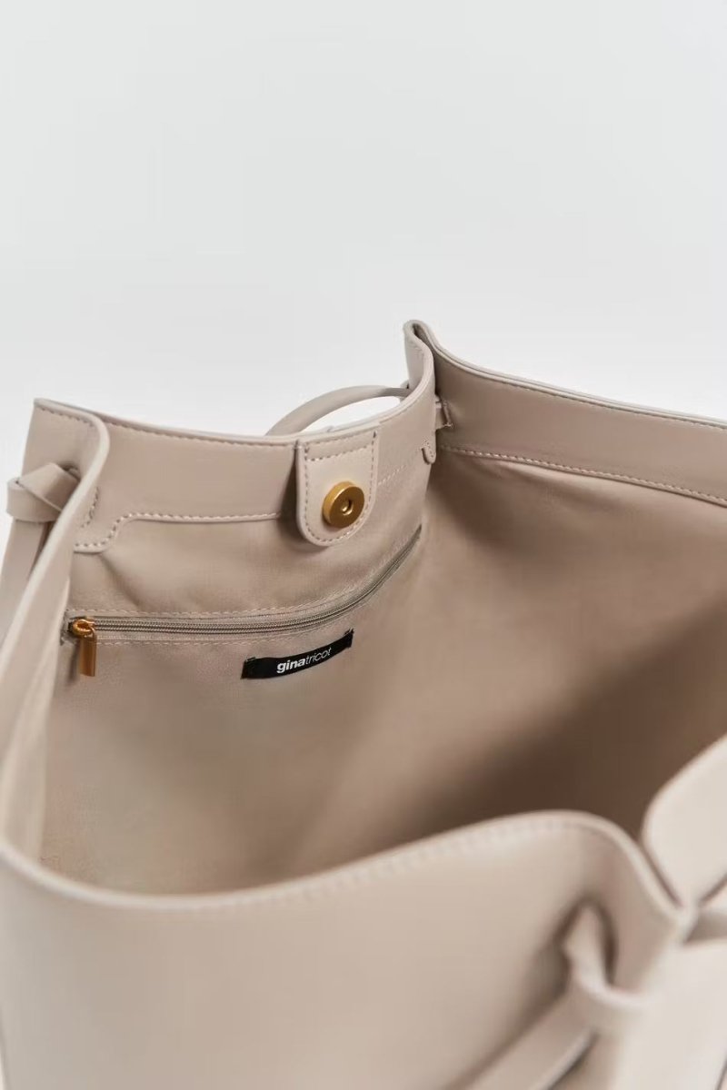 Long strap pu bag - Beige - Plug Addict